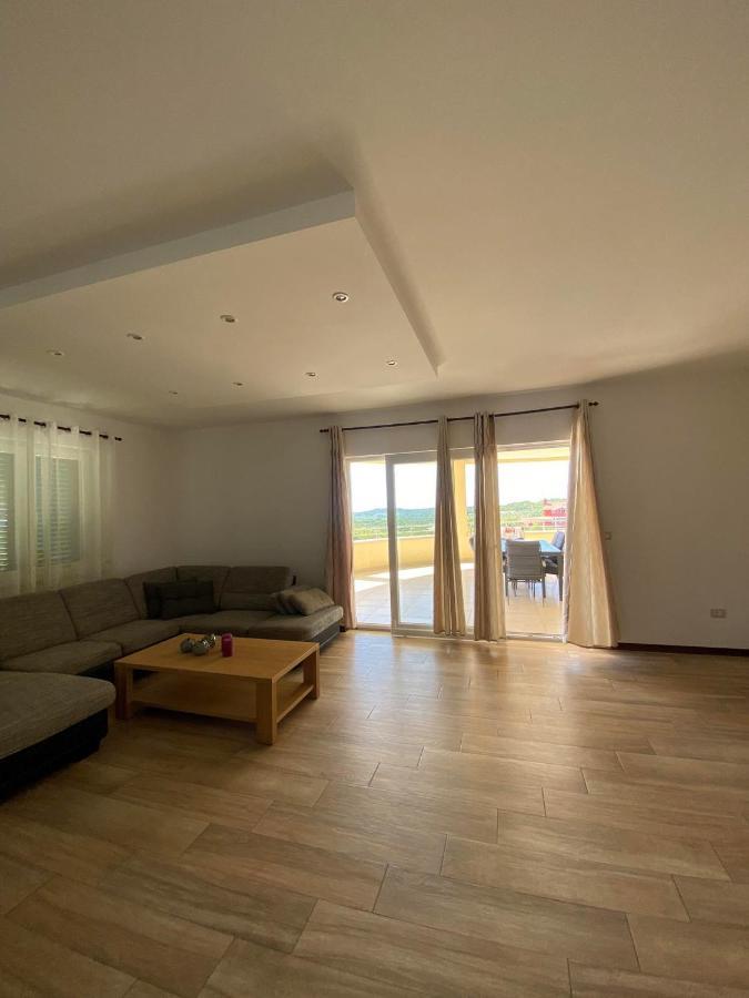 B&B Villa Oasa 2 Rovinjsko Selo Exteriör bild