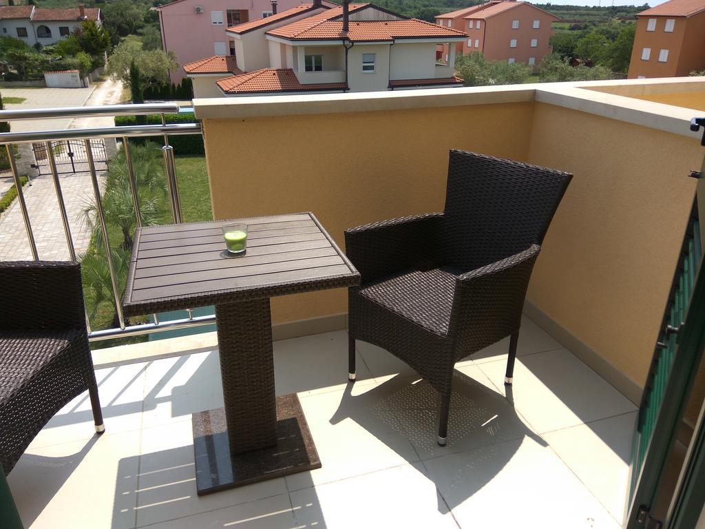B&B Villa Oasa 2 Rovinjsko Selo Exteriör bild
